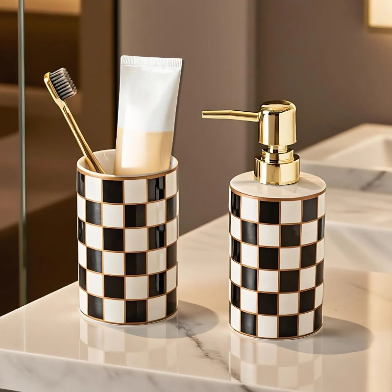 Luxury Cylindrical Ceramic Lot - Zara Home Bathroom recension och pris