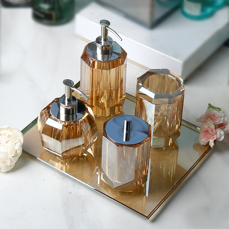 Amber Crystal Glass Lotion Bot - Zara Home Bathroom recension och pris