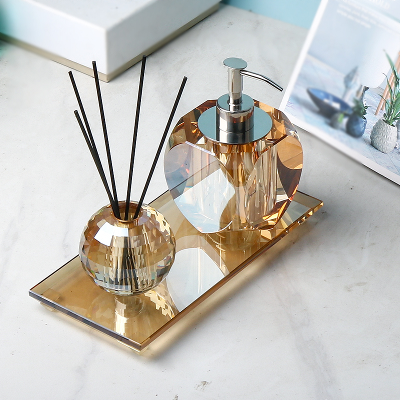 Amber Crystal Glass Lotion Bot - Zara Home Bathroom recension och pris